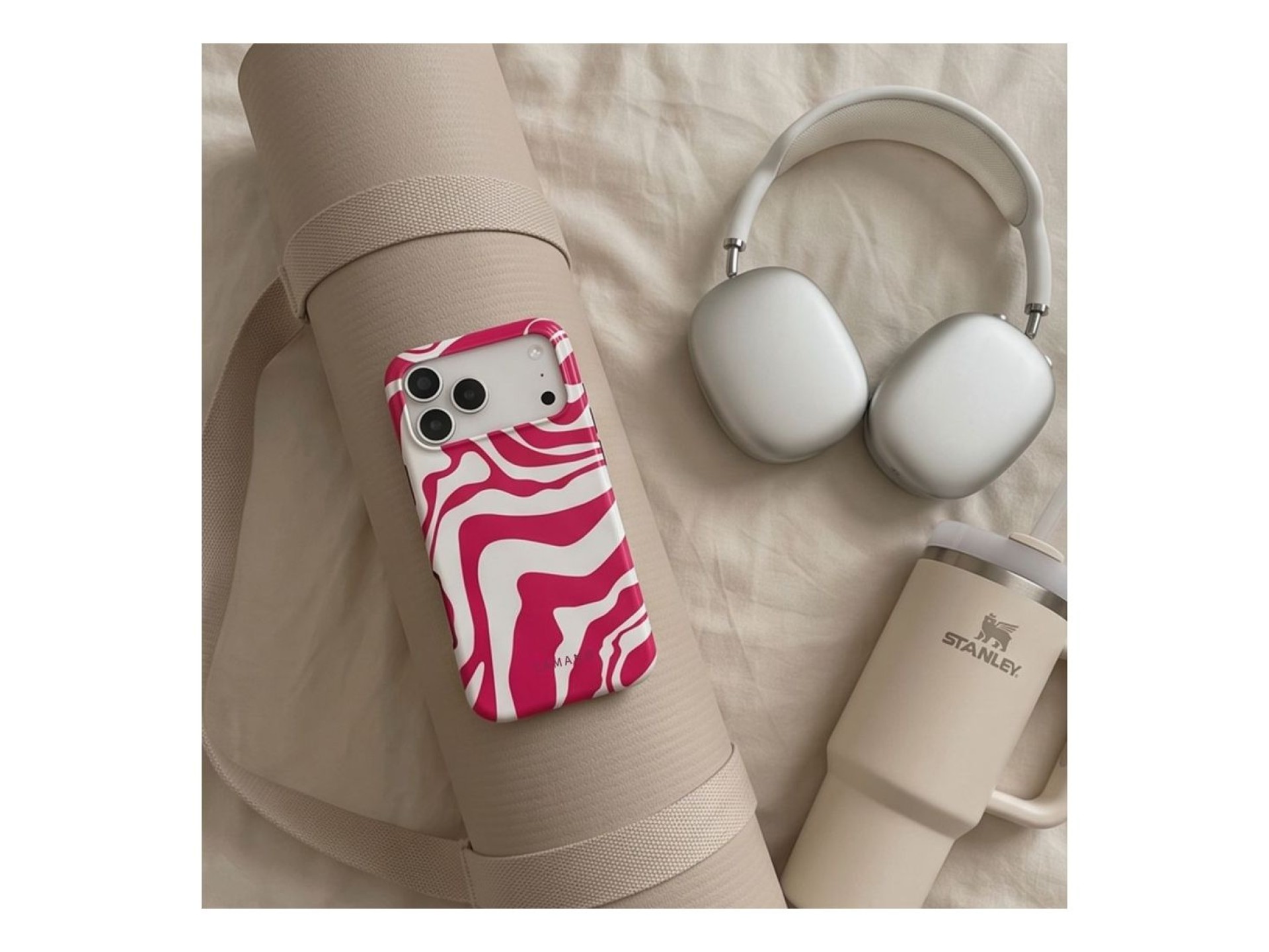 Tech-Protect Lamano MagSafe Case for iPhone 18 Pro / 17 Pro - Pink and White