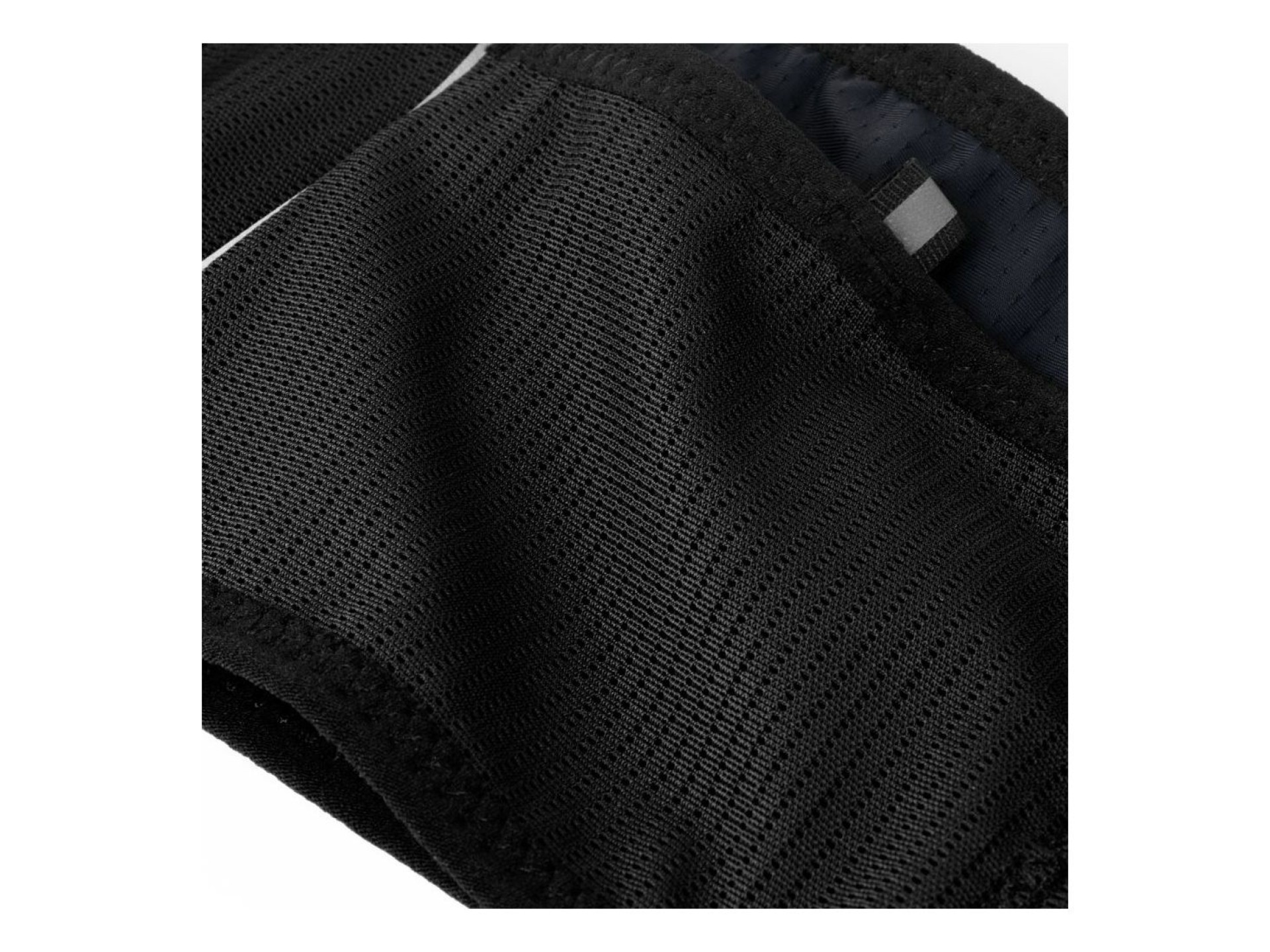 Spigen A712 Dynamic Shield M Running Bag - Black