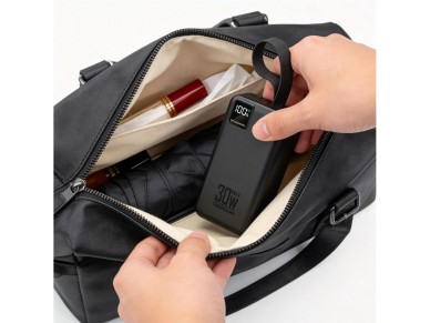 Powerbank Wozinsky W8-B 50000mAh 30W 2xUSB-A e 1xUSB-C e micro USB com lanterna - preto Powerbank Wozinsky W8-B 50000mAh 30W 2xUSB-A e 1xUSB-C e micro USB com lanterna - preto